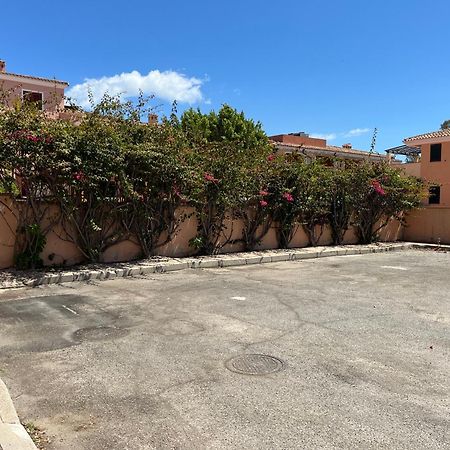 Raffinata Taverna Con Camino Cala Liberotto Eksteriør billede
